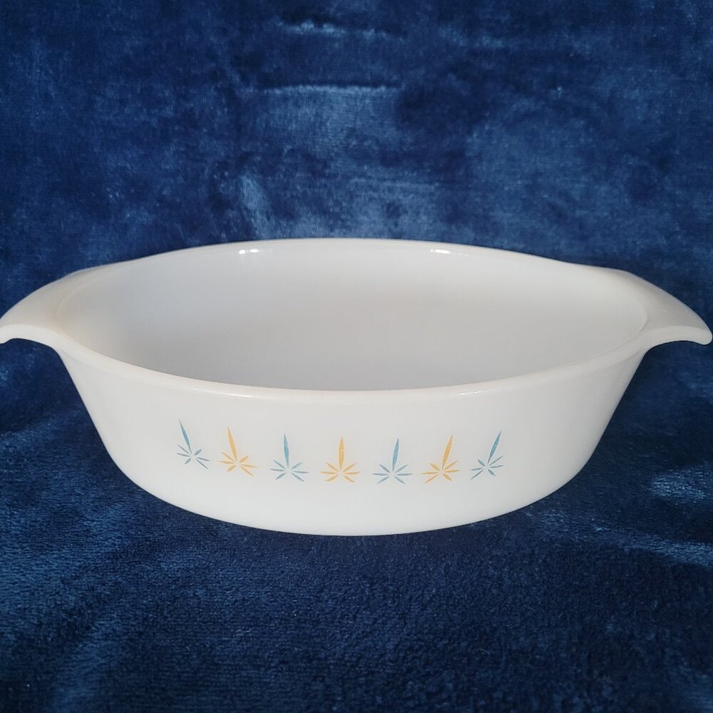 Anchor Hocking Fire King Starburst Casserole Dish